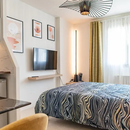 Apartment Centre Meuble